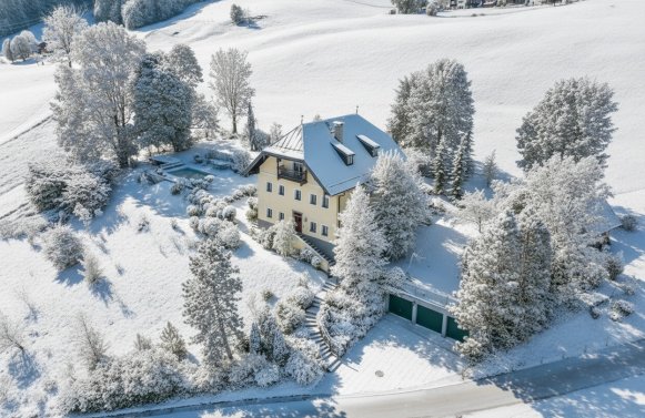 Immobilie in 5422 Salzburg - Bad Dürrnberg: Logenplatz neben Skilift! Repräsentatives Forsthaus in Panoramalage am Dürrnberg