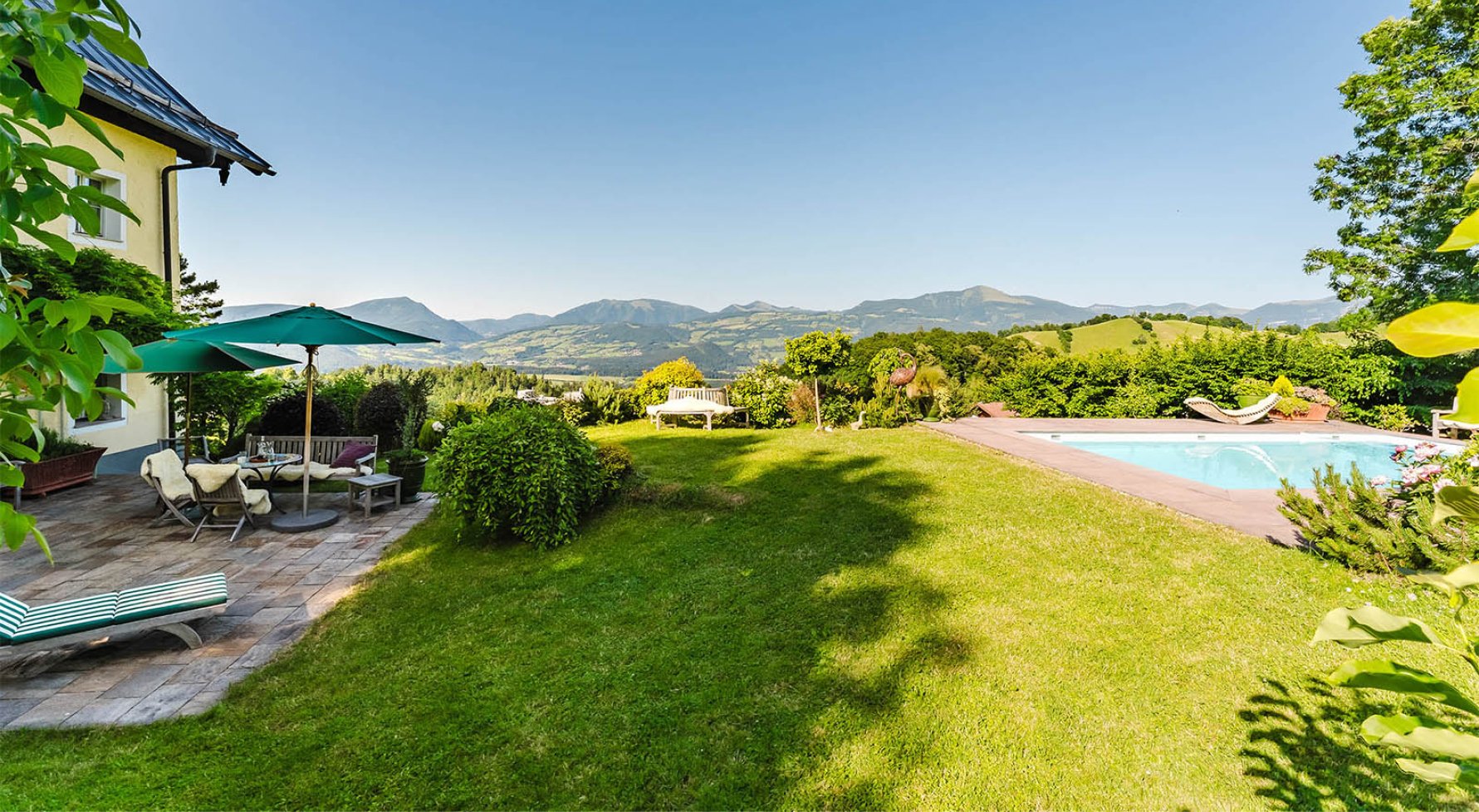 Property in 5422 Salzburg - Bad Dürrnberg: Box seat! Prestigious forester's lodge in a panoramic location on the  Dürrnberg - picture 1