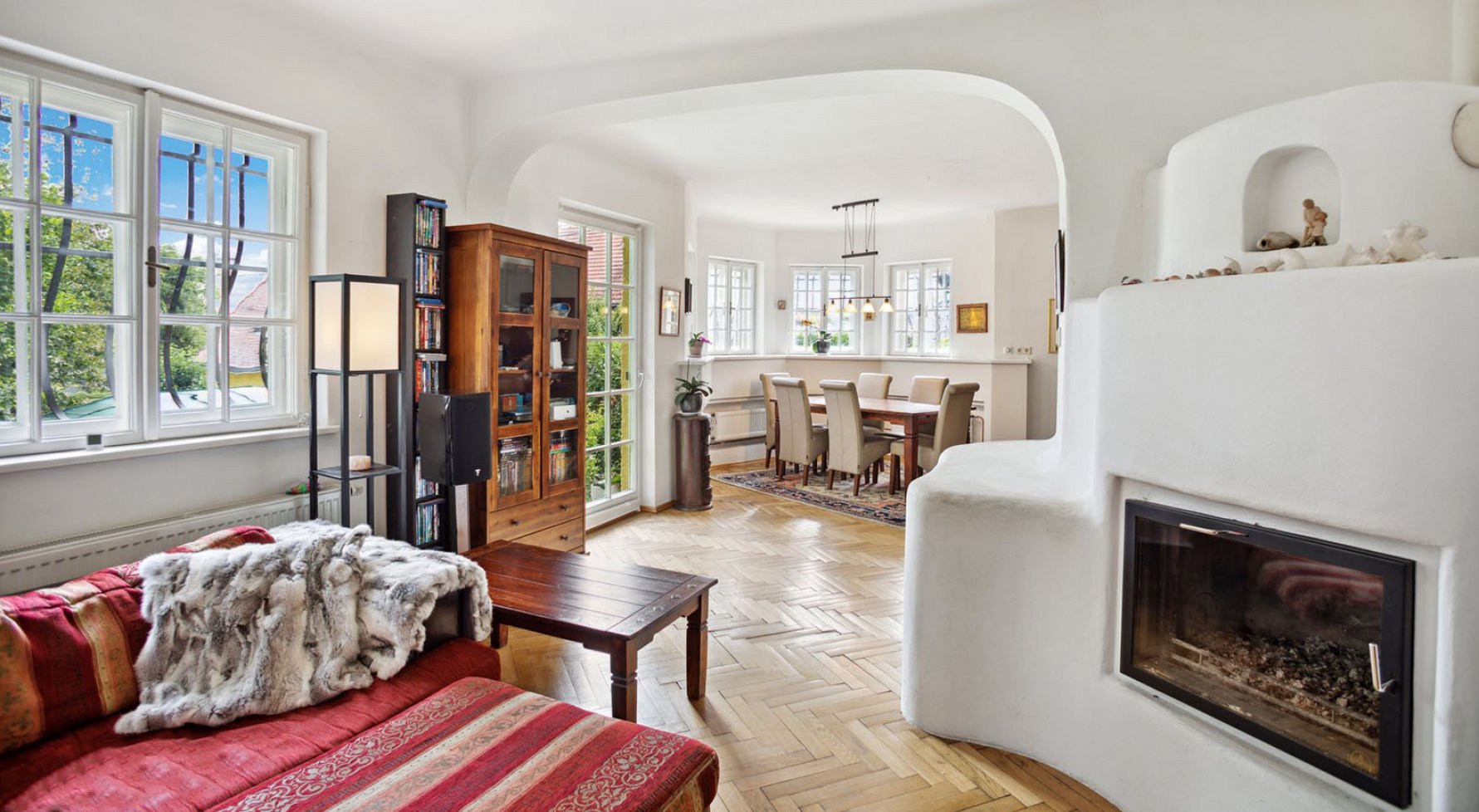 Property in 5020 Salzburg: CHARMING DETACHED HOUSE IN MODERN COUNTRY HOUSE STYLE - picture 1