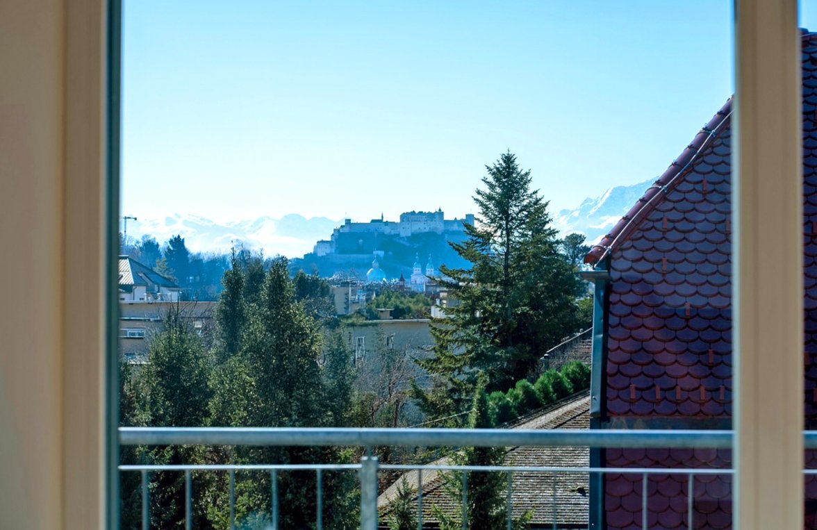 Property in 5020 Salzburg Stadt : Box seat – Josef-Mayburger-Kai! Terrace maisonette with panoramic views - picture 2