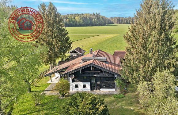 Immobilie in 5112  Salzburg - Lamprechtshausen : URIGES BAUERNHAUS MIT ZWEITWOHNSITZ! 30 Minuten nach Salzburg Stadt