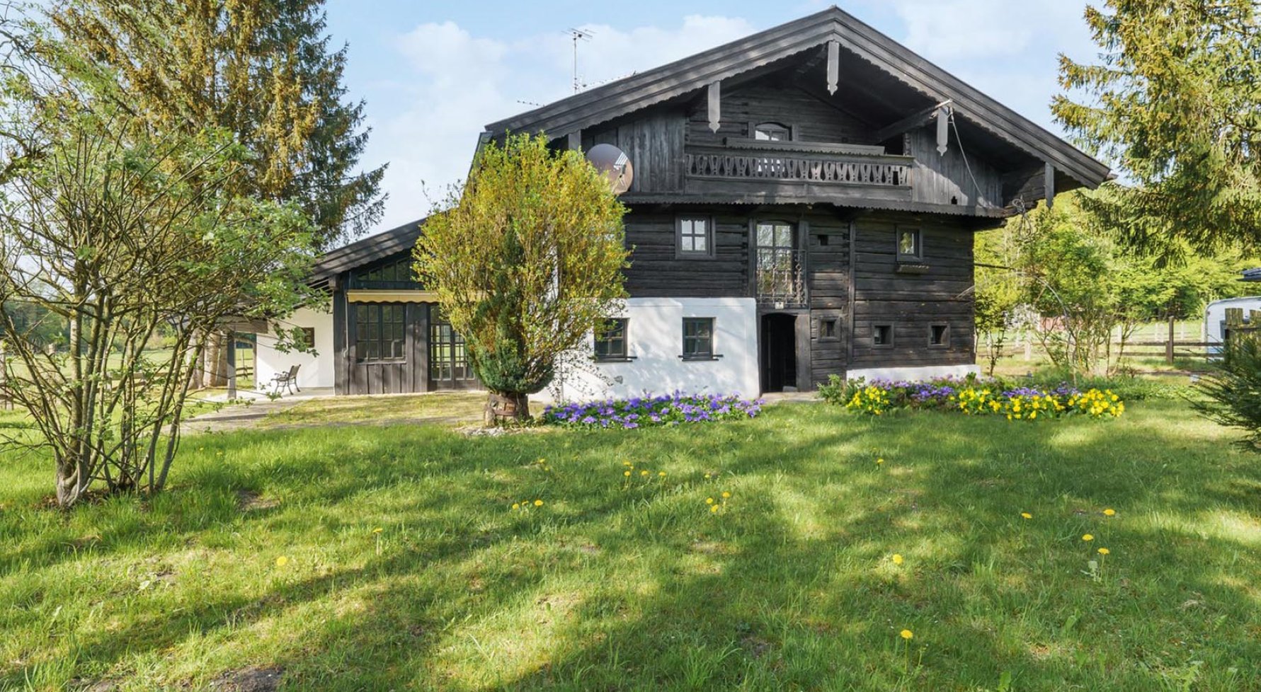 Property in 5112  Salzburg - Lamprechtshausen : RUSTIC FARMHOUSE WITH SECOND HOME! 30 minutes to Salzburg City - picture 1