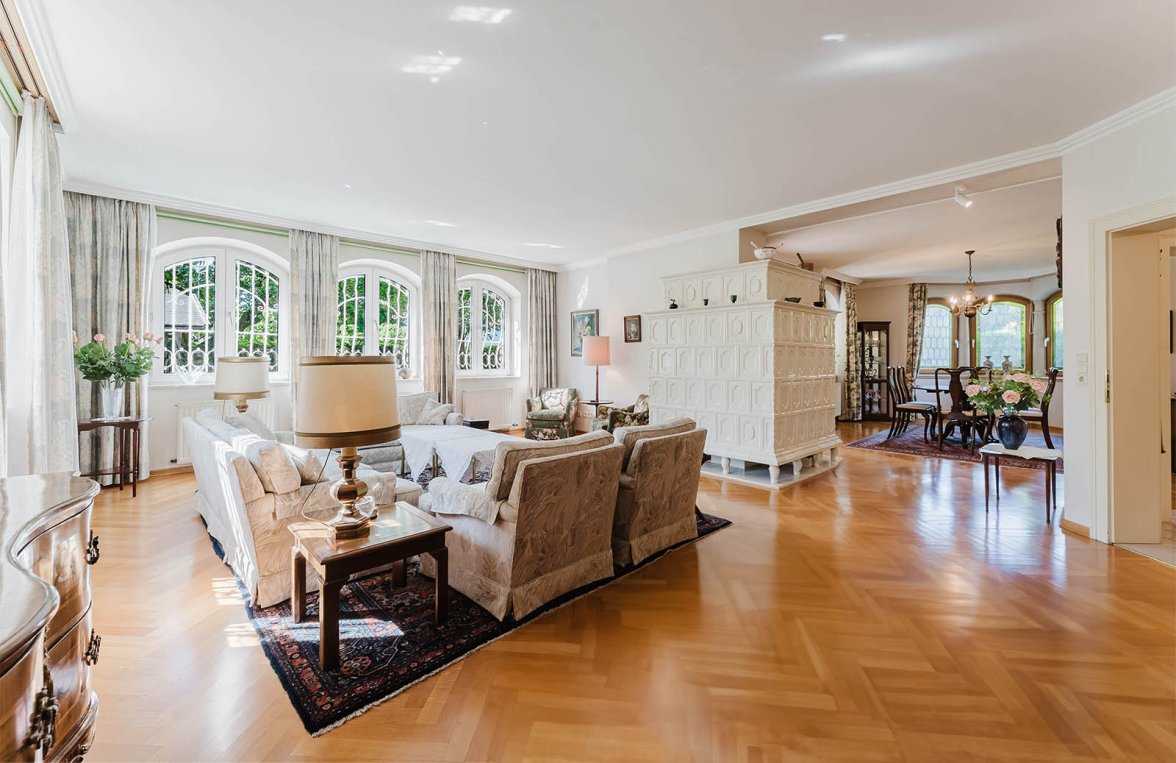 Immobilie in 5020 Salzburg - Leopoldskron: Ruhelage! Zeitlose Villa in Bestlage Leopoldskron - fußläufig zum Weiher - bild 2