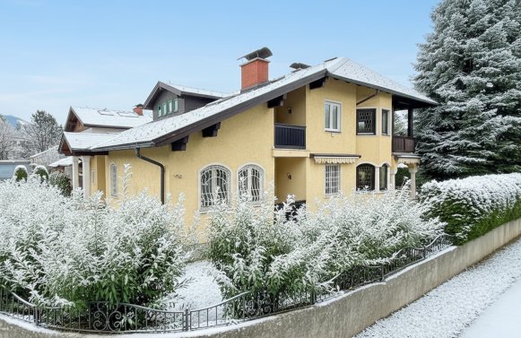 Immobilie in 5020 Salzburg - Leopoldskron: FAMILIENIDYLL NÄHE LEOPOLDSKRONER WEIHER Großzügige Villa in ruhiger Sackgasse