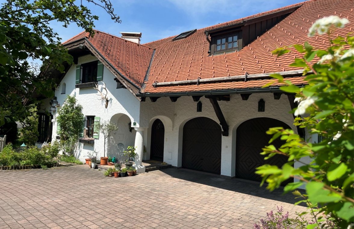 Immobilie in 5163 Salzburg - Mattsee: Landhaustraum im Salzburger Seenland - bild 1