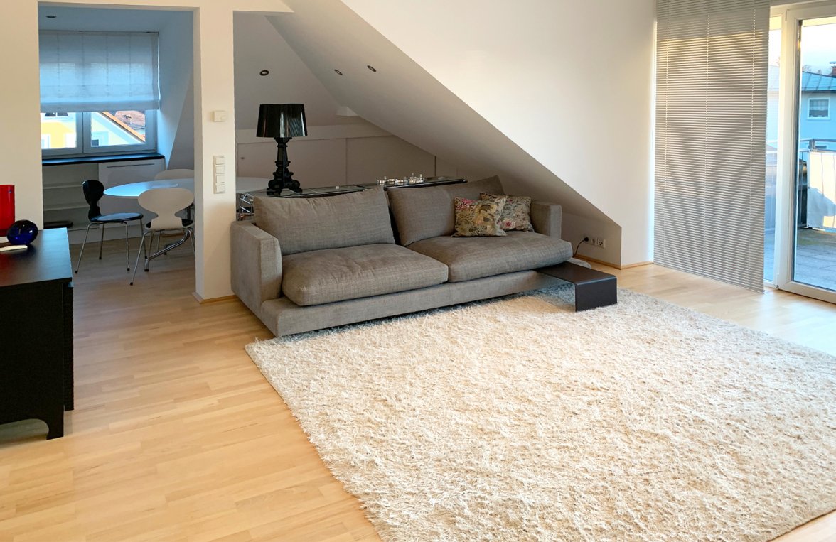 Property in 5020 Salzburg - Maxglan: Charming top floor flat with large balcony and Untersberg view - picture 1
