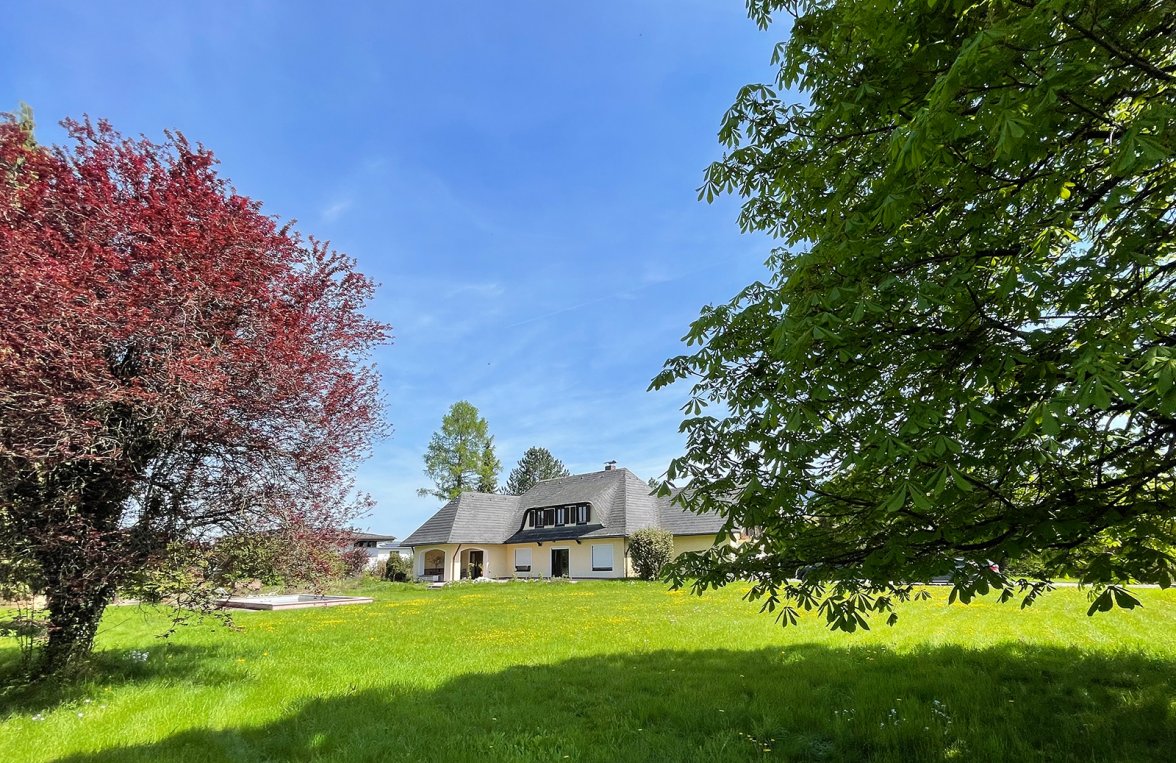 Property in 5020 Salzburg - Morzg: PREMIUM SALZBURG LOCATION!  VILLA WITH DIVINE GARDEN ON APPROX. 2,860 M² SITE - picture 1