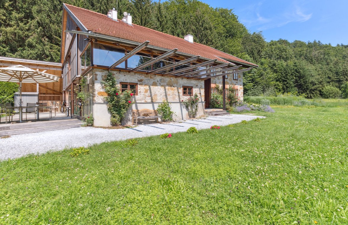 Immobilie in 5202 Salzburg - Neumarkt am Wallersee: Nähe Wallersee! Bauernhaus in absoluter Alleinlage - bild 6