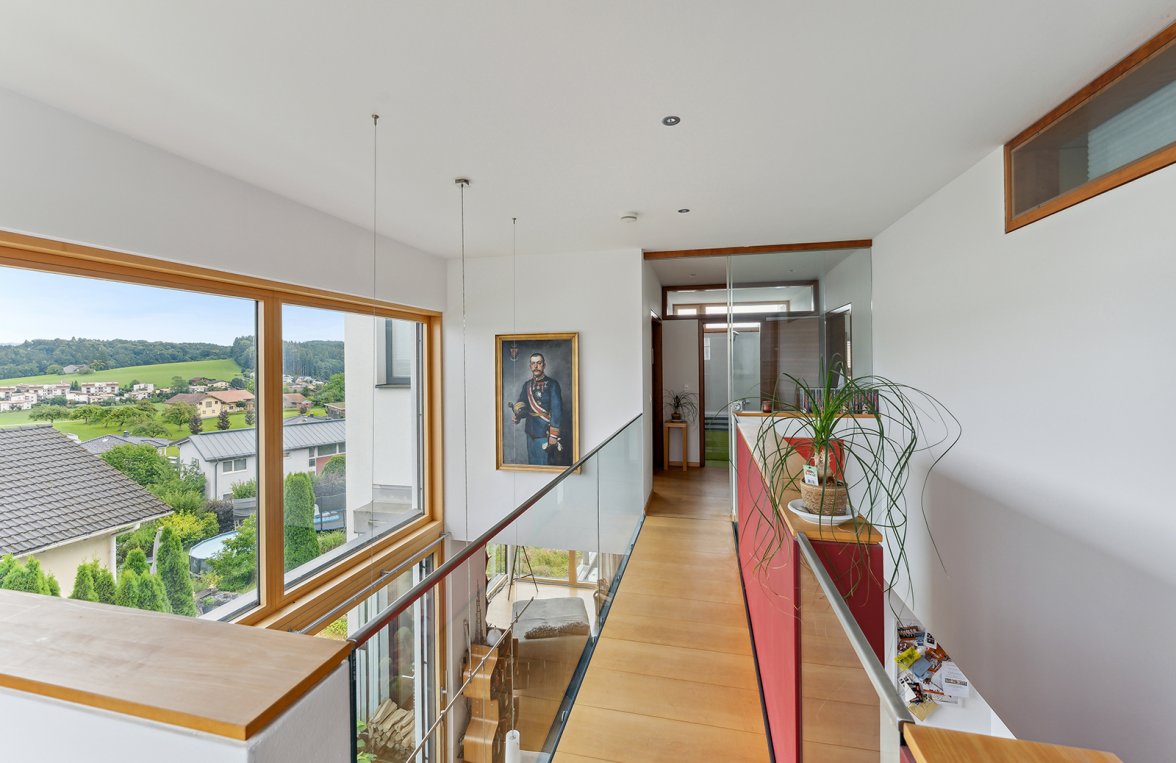 Property in 5637 Salzburg - Obertrum am See: Come in, family -  Architectural pearl in Obertrum am See - picture 3