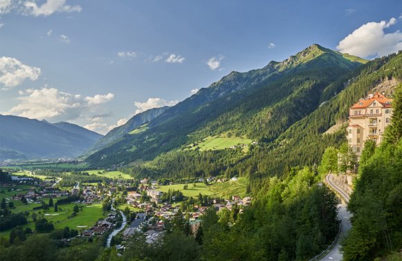 Immobilie in 5640 Salzburg - Pongau - Bad Gastein: Ein Platz für Visionen! Panorama-Grund mit Blick ins Gasteinertal und Planstudie