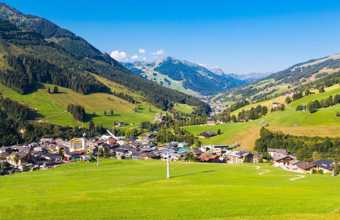 Property in 5754 Salzburg - Saalbach Hinterglemm: Second home! Exclusive villa project in the hiking paradise of Hinterglemm - picture 1