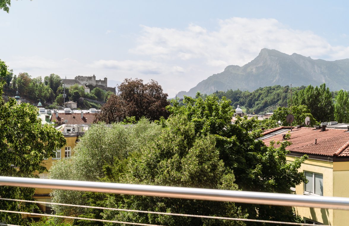 Immobilie in 5020 Salzburg - Andräviertel: Logenplatz über Salzburg! Dachterrassenwohnung mit Festungs- und Bergblick - bild 1