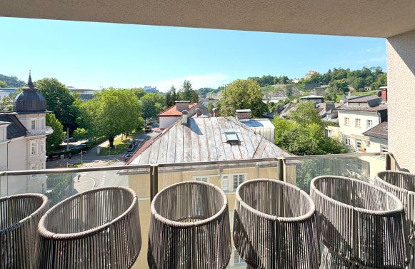 Immobilie in 5020 Salzburg - Andräviertel: Vollmöbliert! Wohnung mit Blick zur Festung und auf die historische Stadt Salzburg