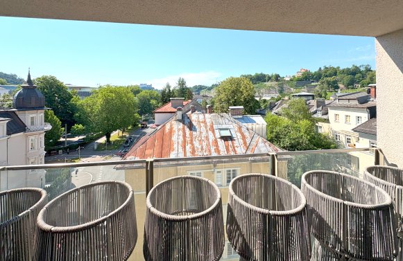 Immobilie in 5020 Salzburg - Andräviertel: Vollmöbliert! Wohnung mit Blick zur Festung und auf die historische Stadt Salzburg