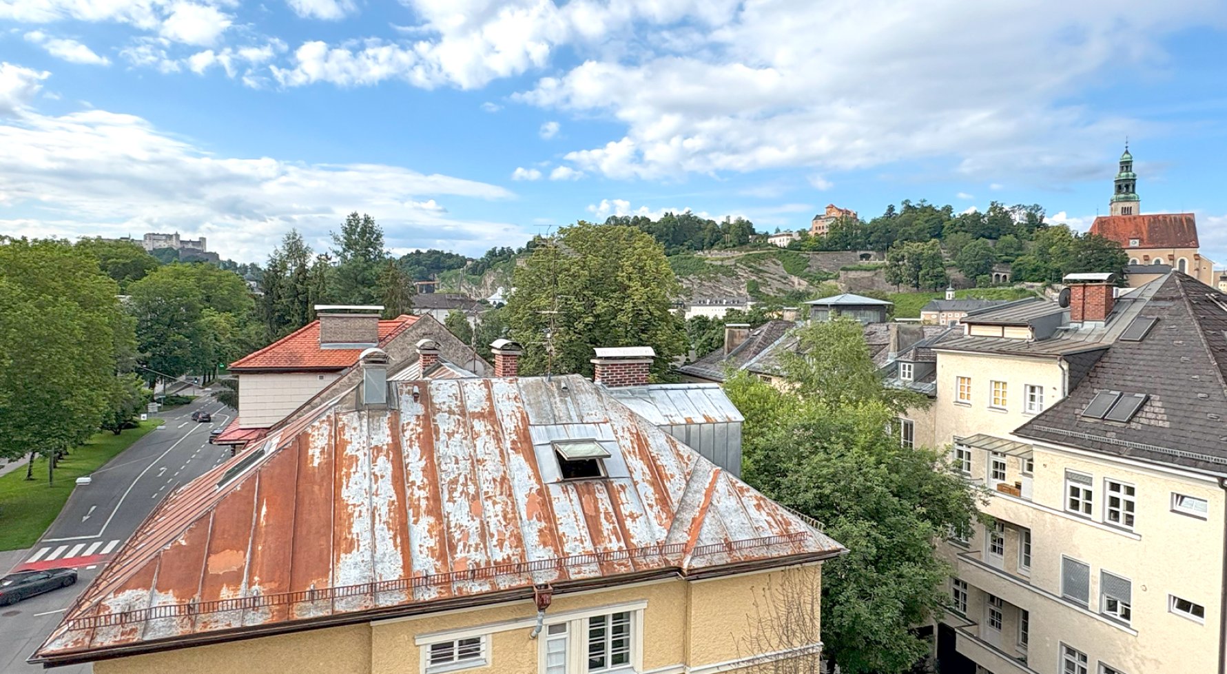 Immobilie in 5020 Salzburg - Andräviertel: Vollmöbliert! Wohnung mit Blick zur Festung und auf die historische Stadt Salzburg - bild 1