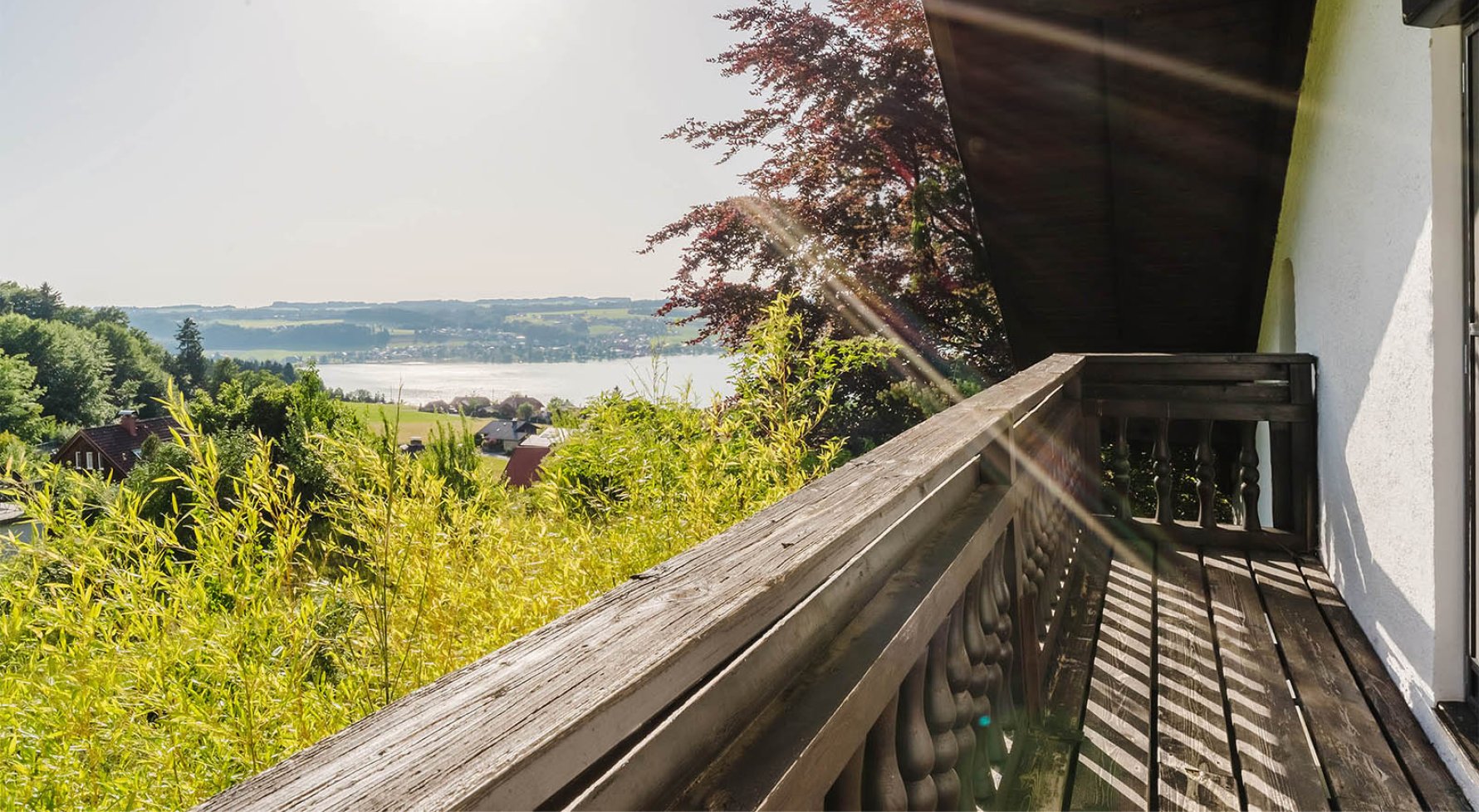 Immobilie in 5163 Salzburg - Mattsee: Hoch über dem Mattsee - Ein außergewöhnlicher Lebensraum mit Seeblick - bild 1
