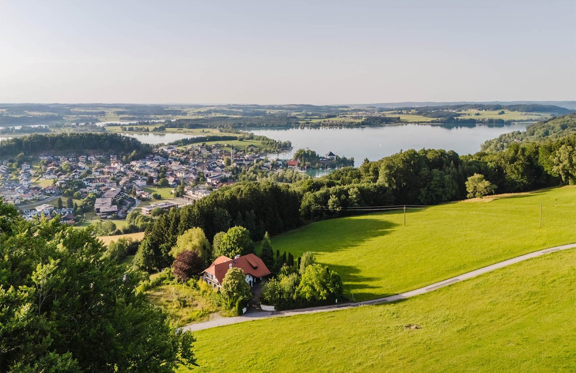 Immobilie in 5163 Salzburg - Mattsee: Hoch über dem Mattsee - Ein außergewöhnlicher Lebensraum mit Seeblick - bild 10