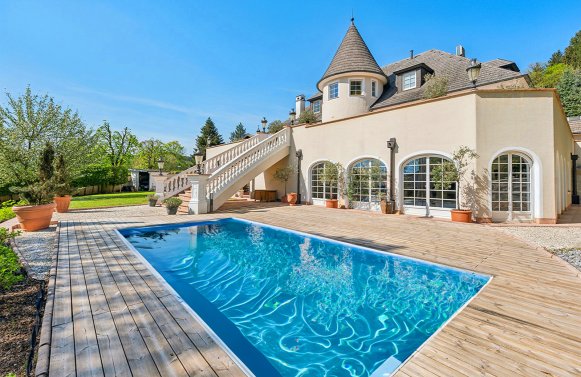 Property in 5020 Salzburg - Salzburg Stadt: Arrive. Revive – Prestigious villa with spacious living comfort!