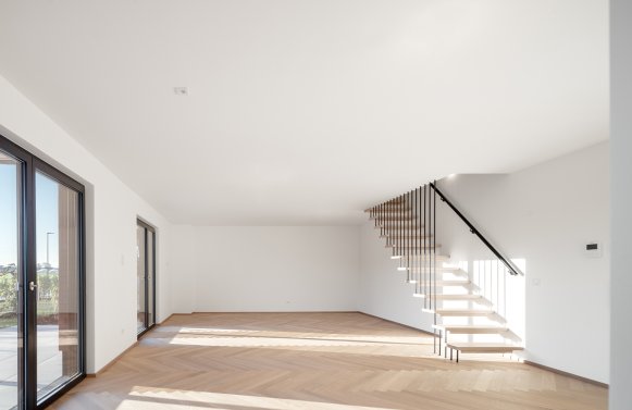 Immobilie in 5071 Salzburg - Wals Siezenheim: Viel Raum  für Ihren Wohntraum! 4-Zimmer Garten-Maisonette in grüner Ruhelage