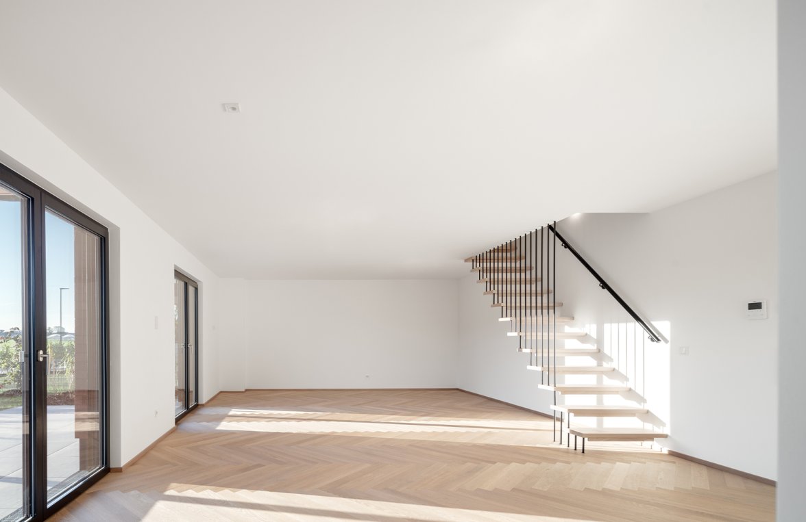 Property in 5071 Salzburg - Wals Siezenheim: Plenty of space  for your dream home! 4-room garden maisonette in a quiet location - picture 3