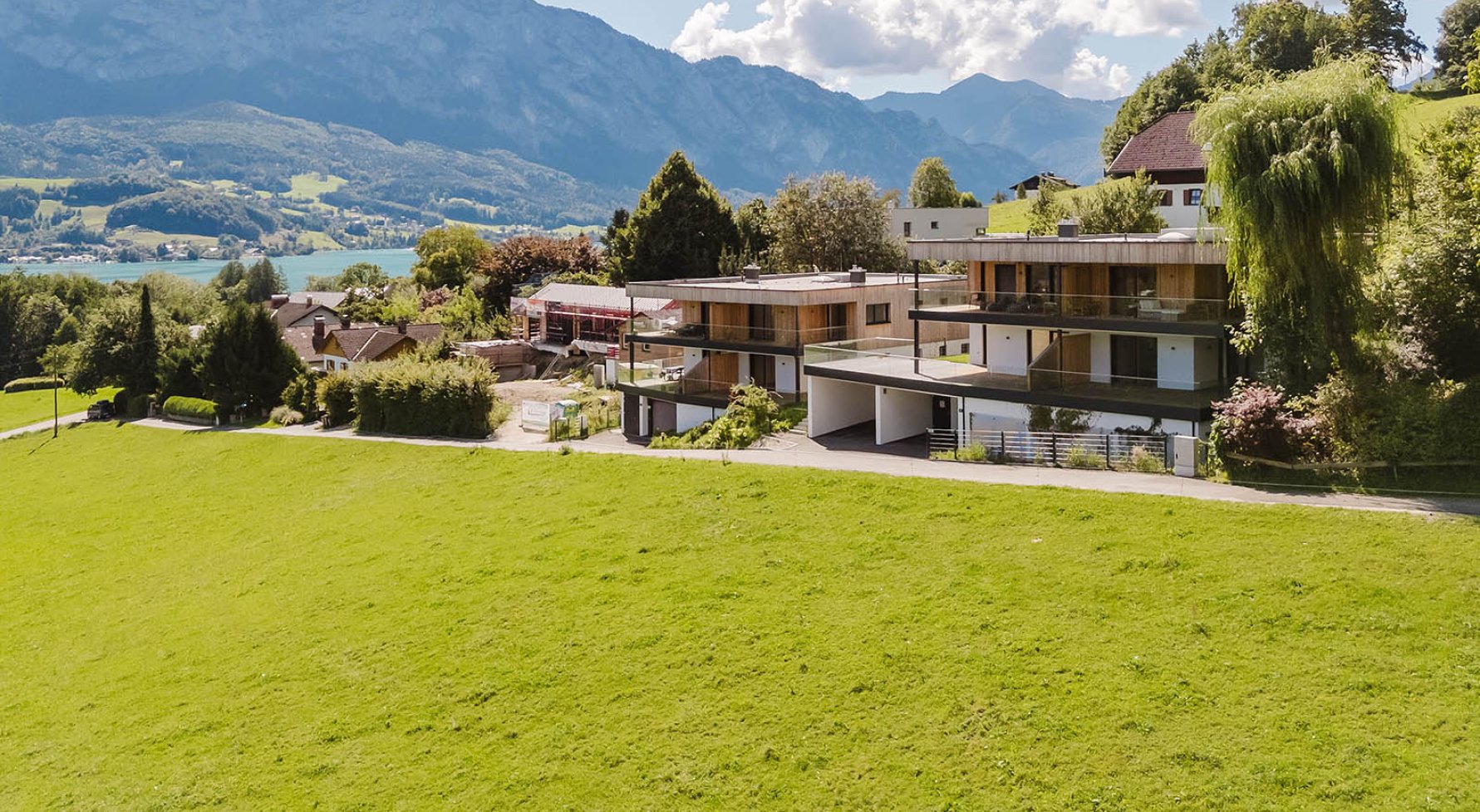 Property in 4865 Salzkammergut - Attersee - Parschallen am Attersee: Lake glamour & sunshine! A dream home on the turquoise-blue Attersee - picture 1