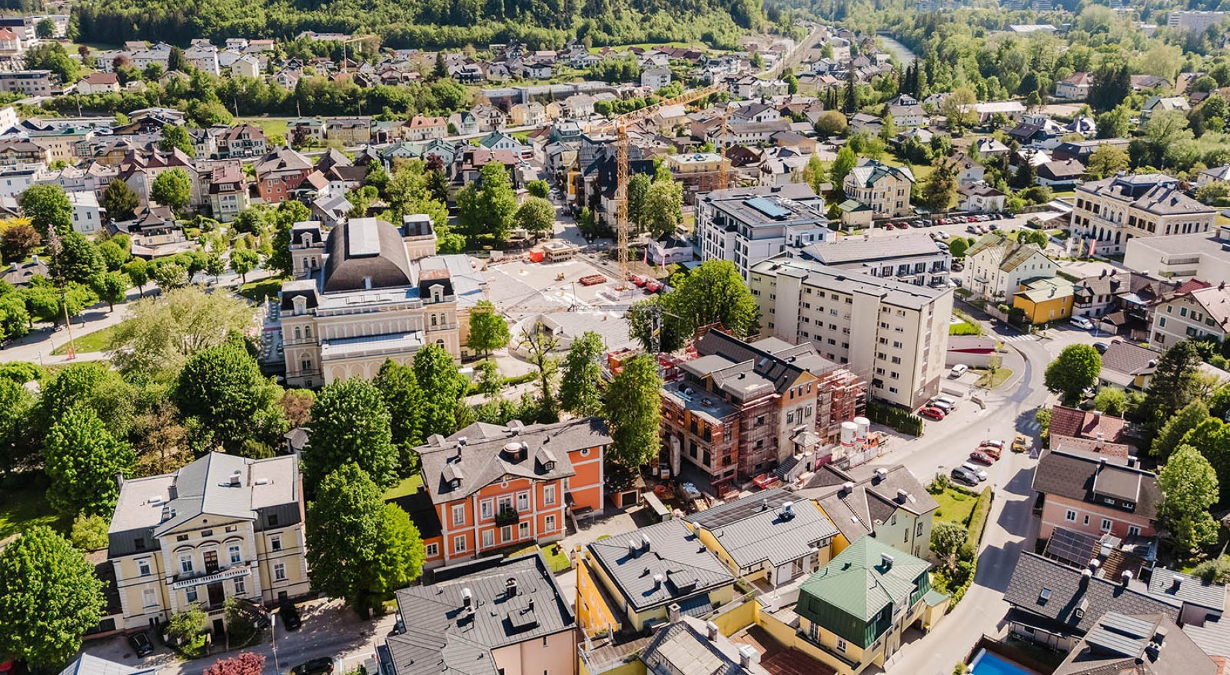 Immobilie in 4820 Salzkammergut - Bad Ischl: Lieben Sie Bad Ischl? Dachgeschossrefugium Nähe Kurpark im Herzen der Kaiserstadt - bild 1