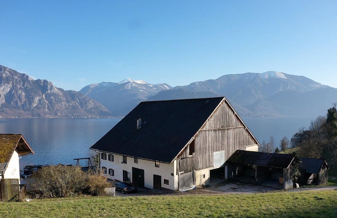 Immobilie in 4866 Salzkammergut - Unterach am Attersee: Einmalige Rarität am Attersee! Bäuerliches Anwesen in Unterach mit Seezugang - bild 1