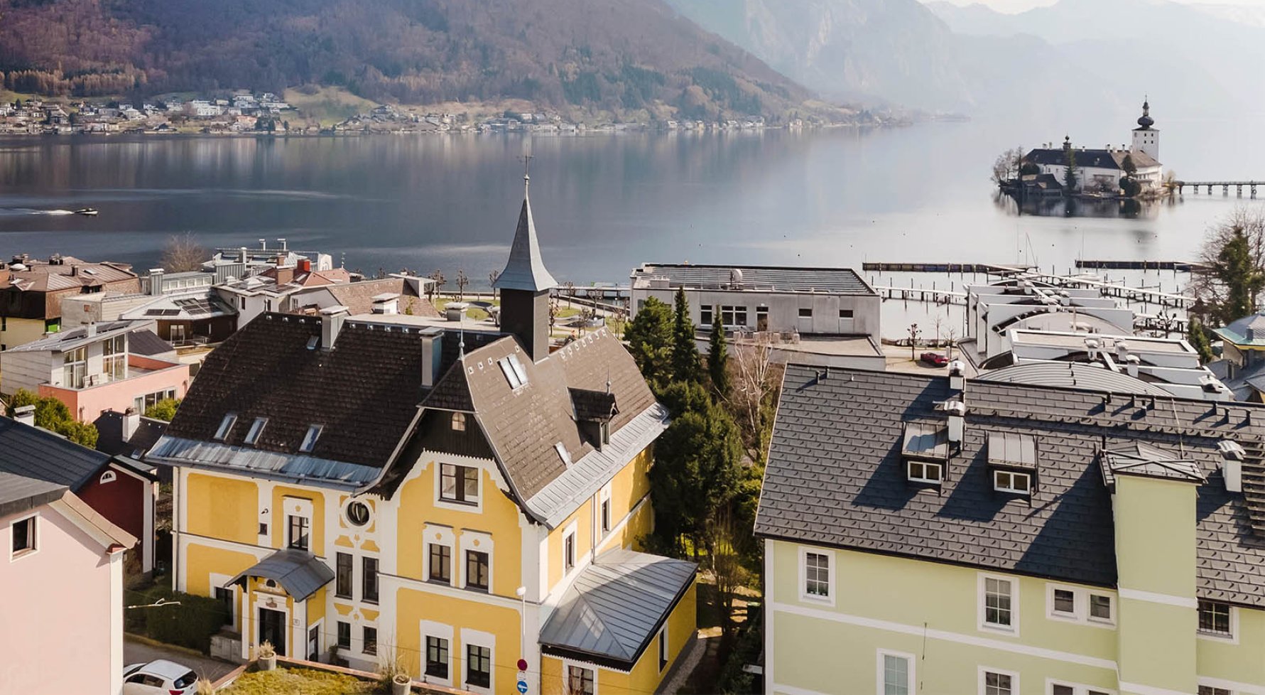 Property in 4810 Salzkammergut - Gmunden am Traunsee: GMUNDEN - Stylish living with history! Old apartment in Wilhelminian style villa - picture 1