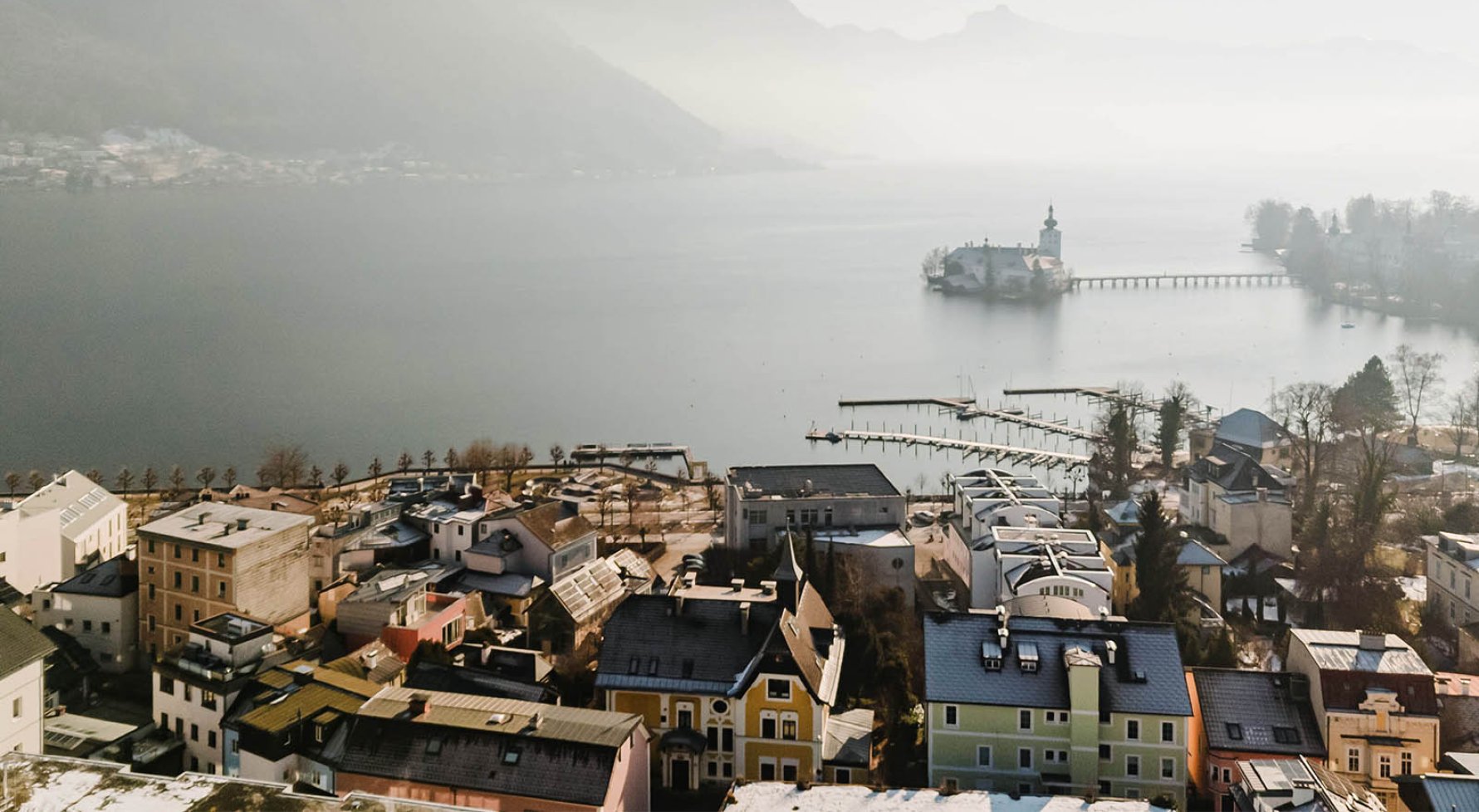 Property in 4810 Salzkammergut - Gmunden am Traunsee: Stylish living with history! Old apartment in prestigious villa - picture 1