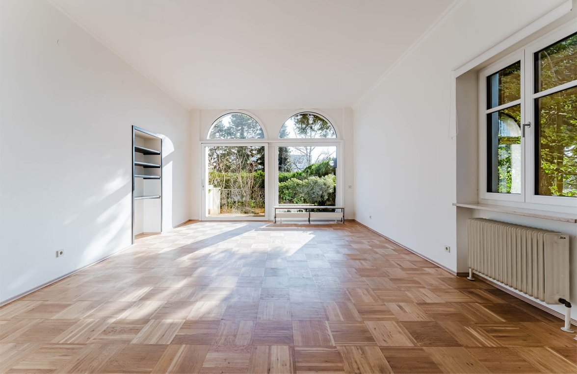 Property in 4810 Salzkammergut - Gmunden am Traunsee: Stylish living with history! Old apartment in prestigious villa - picture 2