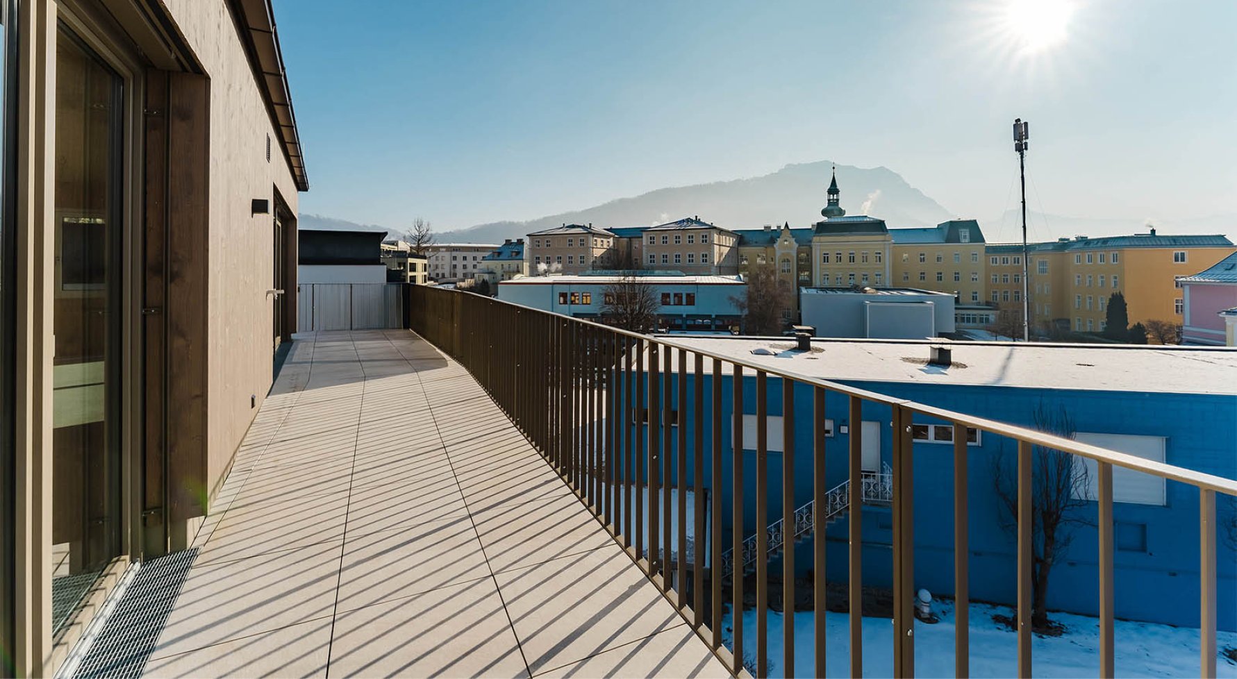 Immobilie in 4810 Salzkammergut - Traunsee - Gmunden: Malerischer Traunsee! 4-Zimmer Dachgeschosswohnung in Gmundner Zentrumslage - bild 1