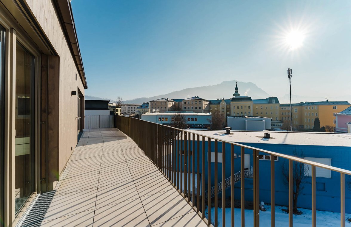 Immobilie in 4810 Salzkammergut - Traunsee - Gmunden: Malerischer Traunsee! 4-Zimmer Dachgeschosswohnung in Gmundner Zentrumslage - bild 3