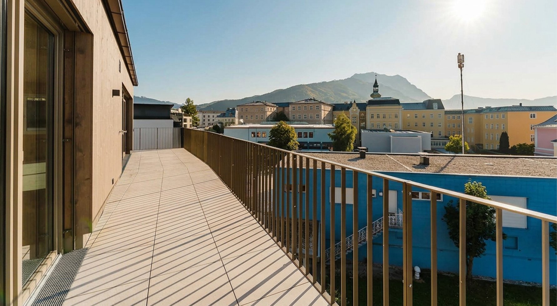 Immobilie in 4810 Salzkammergut - Traunsee - Gmunden: Malerischer Traunsee! 4-Zimmer Dachgeschosswohnung in Gmundner Zentrumslage - bild 1