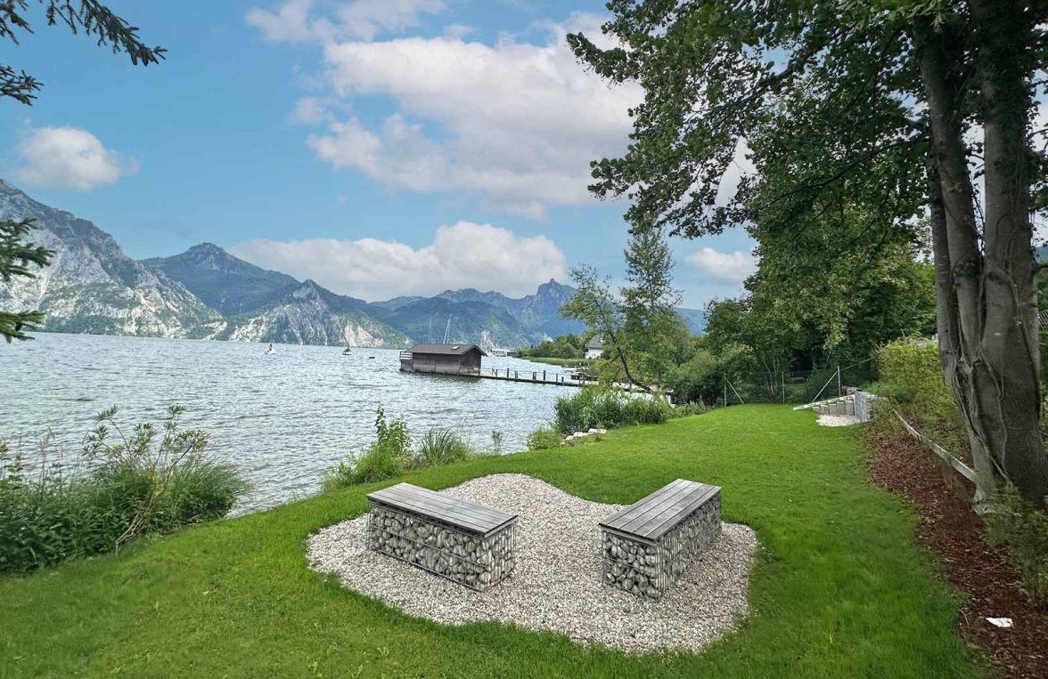 Property in 4801 Salzkammergut - Traunkirchen am Traunsee: Ultimate lakeside feeling! Maisonette on Lake Traunsee with private bathing area - picture 5