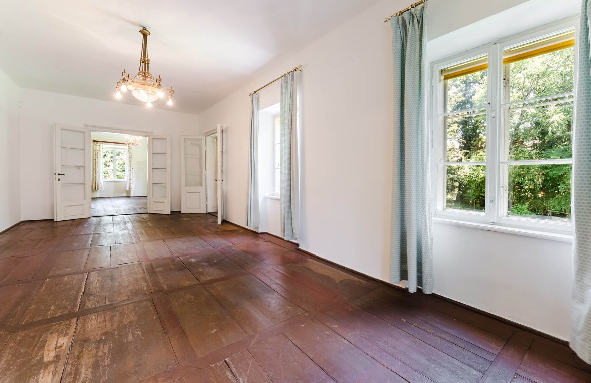 Property in 4810 Salzkammergut - Traunsee - Gmunden: A GEM IN GMUND ON LAKE TRAUNSEE! Refuge with second home potential near the lake - picture 3