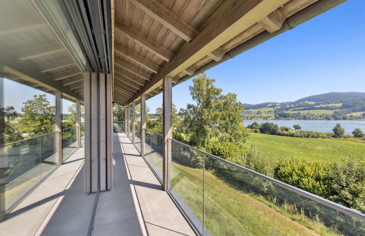 Immobilie in 4894 Oberösterreich - Salzkammergut - Irrsee: Seelagen-Idylle mit Flair! Exklusive Villa mit Seepanorama am schönen Irrsee - bild 9