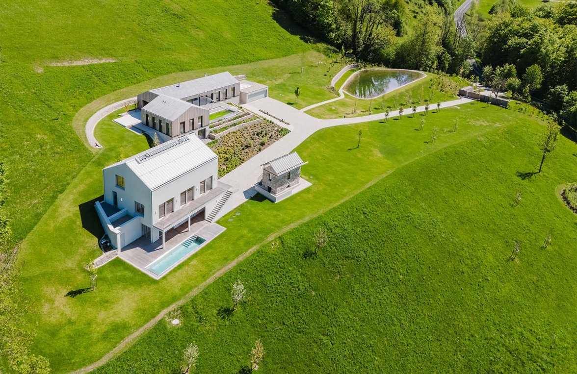 Nemovitosti v 5310 Salzkammergut - Mondsee: MÍSTO PRO VÝJIMEČNÉ OKAMŽIKY! Útočiště na Mondseebergu o rozloze 2,8 ha - obrázek 2