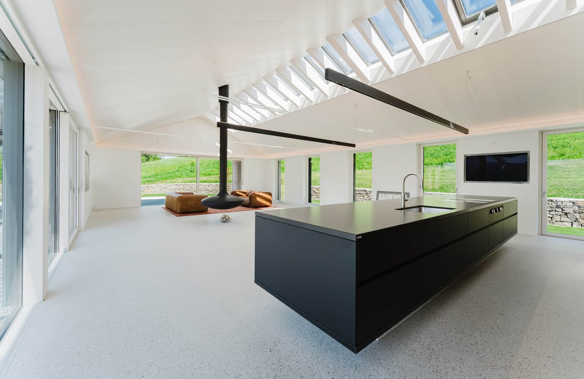 Property in 5310 Salzkammergut - Mondsee: THE DREAM OF THE LAKE! Sophisticated residence on the Mondseeberg  - picture 4