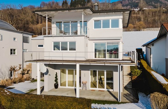 Property in 5310 Salzkammergut - Mondsee: Family happiness with panoramic views! Architect's house in Mondsee prime location