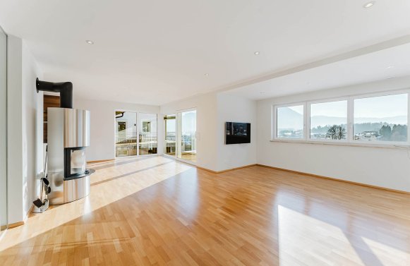 Immobilie in 5310 Salzkammergut - Mondsee: Familienglück mit Panoramablick! Architektenhaus in Mondseer Bestlage