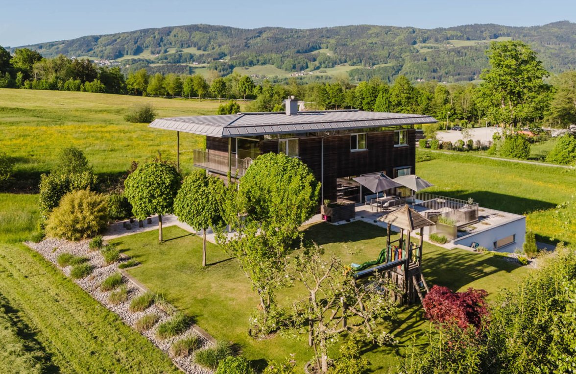 Immobilie in 5310 Salzkammergut - St. Lorenz am Mondsee: Architektur im Einklang – Stilvolles Familienleben zwischen See und Berg - bild 9