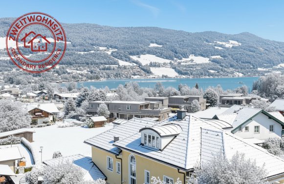 Property in 5310 Salzkammergut - Mondsee - Höribach: Second home! Roof maisonette with lake view and open space to design