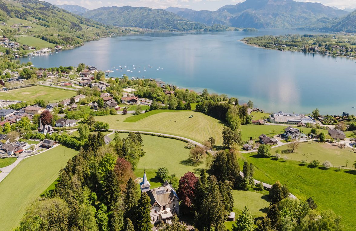 Property in 5310 Salzkammergut - Mondsee : A PLACE THAT BREATHES HISTORY! Stately residence with view of Lake Mondsee - picture 6