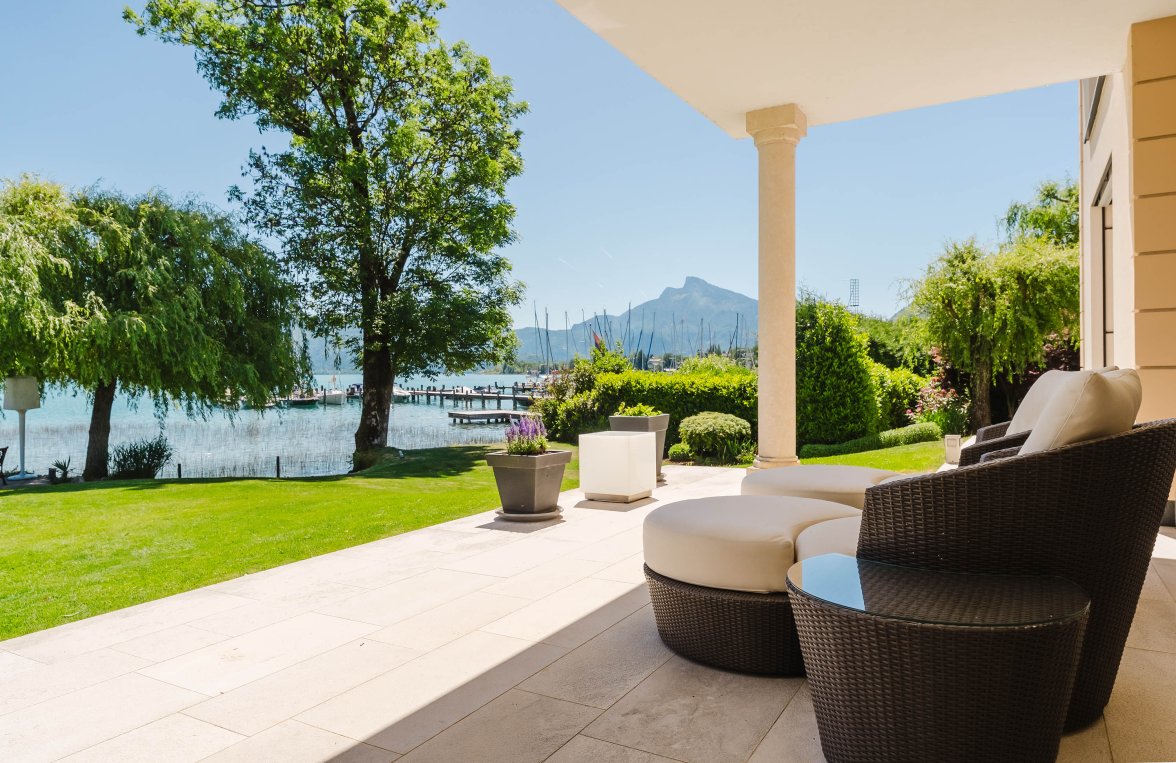 Immobilie in 5310 Salzkammergut - Mondsee: Seevilla in erster Seereihe! Wohnen auf höchstem Niveau mit privatem Seezugang - bild 5