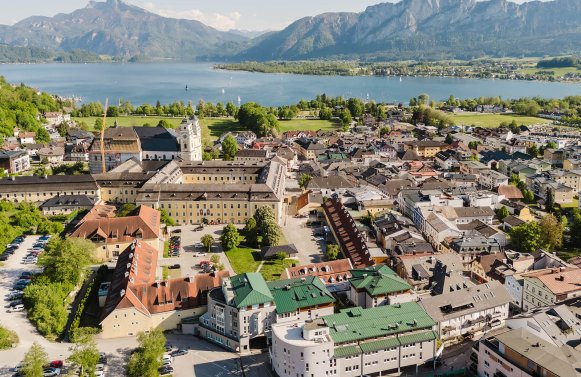 Property in 5310 Salzkammergut - Mondsee : high above the basilica! Stylish penthouse with spectacular 360° views