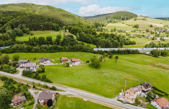Immobilie in 4882 Salzkammergut - Oberwang: Zwischen Mondsee und Attersee – ein Grundstück mit Perspektive