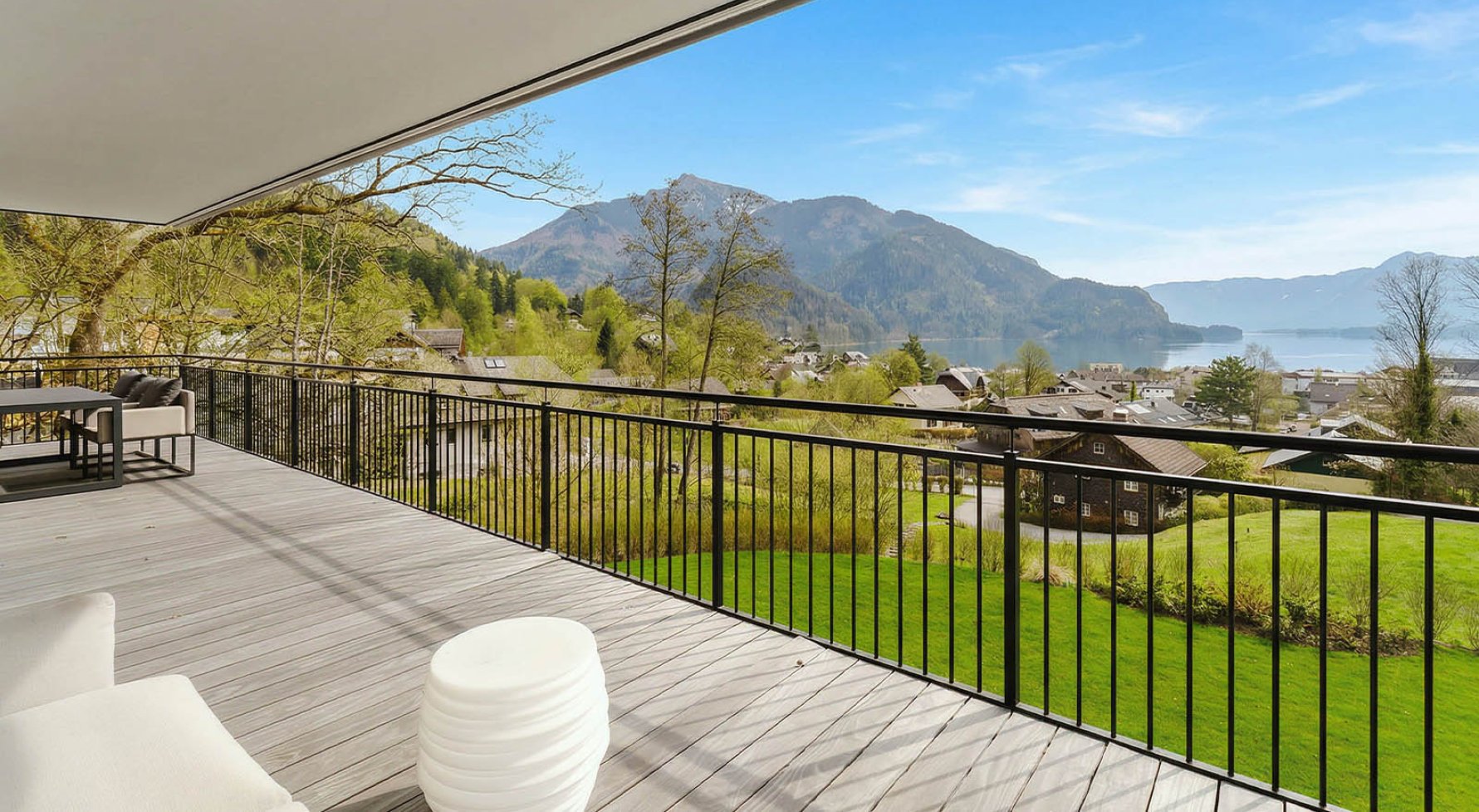 Immobilie in 5340 Salzkammergut - Wolfgangsee - St. Gilgen: Der Wolfgangsee  liegt Ihnen zu Füßen! 4-Zimmer Terrassenwohnung in St. Gilgen - bild 1