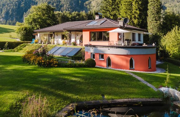 Property in 5360 Salzkammergut - Nähe Bad Ischl: Country house on the golf course – Quality of life in the Salzkammergut region