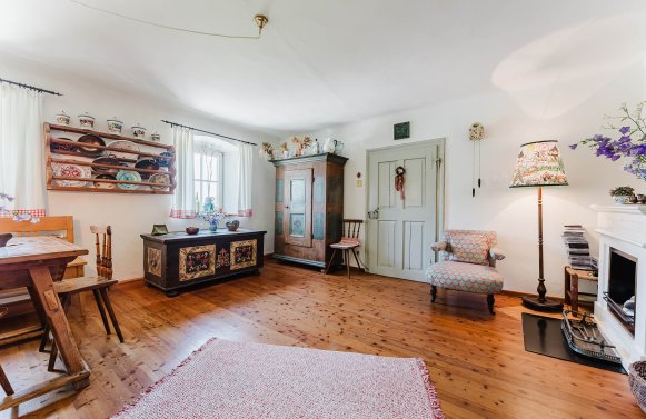 Immobilie in 4880 Salzkammergut - Attersee - St. Georgen im Attergau: Salzkammergut-Chic! Charmantes Bauernhaus in Atterseenähe