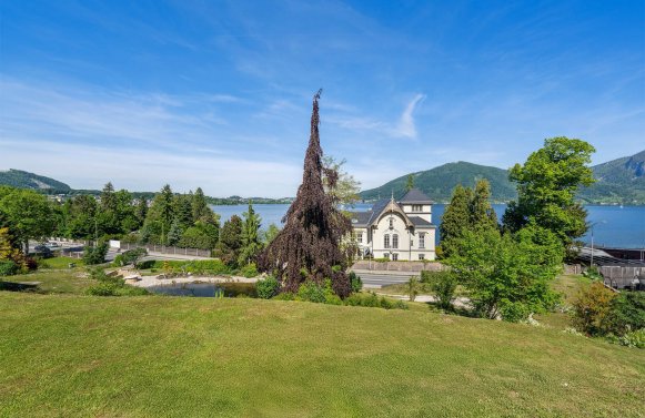 Immobilie in 4813 Salzkammergut - Altmünster am Traunsee: Ein Juwel am Traunsee – Panoramagrundstück in Bestlage